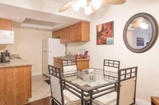 LUX 1BR Condo Near Strip Pool Gym and Laundry - 3