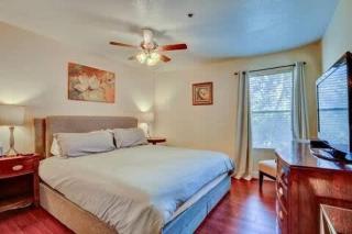 LUX 1BR Condo Near Strip Pool Gym and Laundry - 2