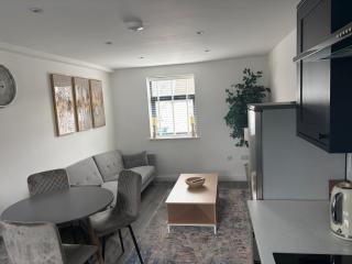 One-Bed Luxurious apartment near A1 'The Lancaster Suite' - 2