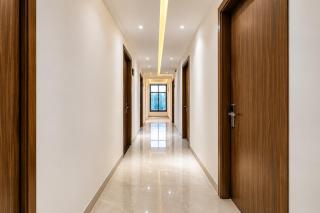 Hotel Classic Blue Avenue Near Medanta Hospital & INOX C21 Mall & Mangal City Mall - 5