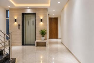 Hotel Classic Blue Avenue Near Medanta Hospital & INOX C21 Mall & Mangal City Mall - 8