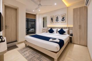 Hotel Classic Blue Avenue Near Medanta Hospital & INOX C21 Mall & Mangal City Mall - 1