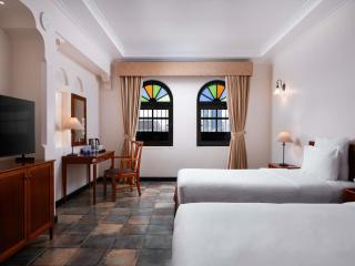 Novotel Bahrain Al Dana Resort - 8