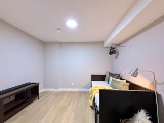 2 BR Suite - Home Cinema - Location - Banff Pass - Calgary - 5