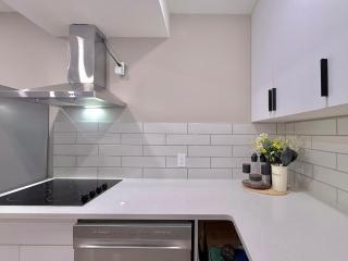 2 BR Suite - Home Cinema - Location - Banff Pass - Calgary - 2