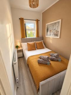 The Amber House 4 Bed Free Parking 12 PPL - 6