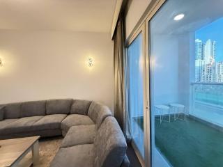 Family-Friendly 1BR Near City Centre FST506O - 0