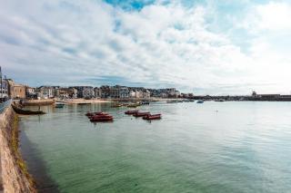 St Ives Holiday Cottage with Parking – Coastal Retreat - 7