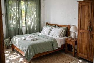 ular huy guest house - 2