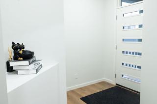 Premium 4 Bedroom Cozy Suite Close To Airport - 9