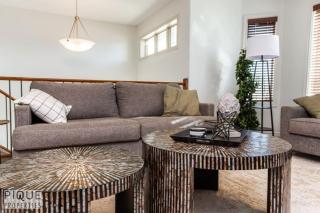 6BDRM Chic Modern Home-Fireplace-BBQ-Sleeps 18! - 1