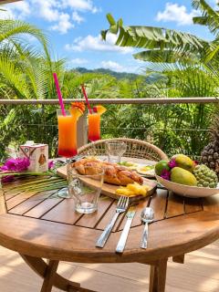 Suite Cocon des Jardins - 3 étoiles - Escapade romantique, vue nature & jacuzzi - 6