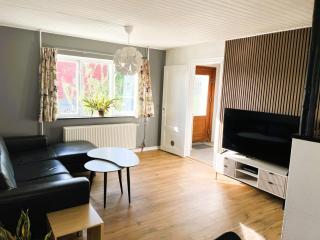 2 bedroom Apartment by Book My home - 9