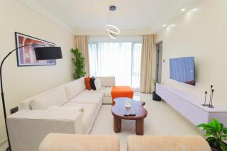 Diplomatic 21st Flr Condo W,Gym, pool,Night life - 8