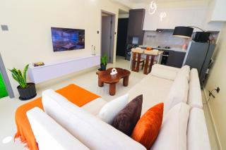 Diplomatic 21st Flr Condo W,Gym, pool,Night life - 5