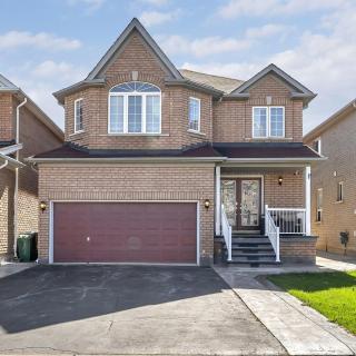 Brampton Villa Meadows - 9