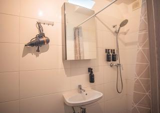MSQ Diana Vienna - 10 min from city center - free coffee and tea - high speed internet - 6