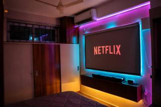 Musafir Date Night Studio Projector Balcony - 2