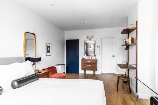 Market Square View, Heart of DTWN, Historic Hotel, King Bed, Room # 402 - 5