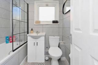 3 Bed -Blue Eden View - 2