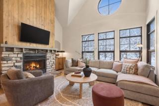 Tremblant Prestige - Les Eaux 201-5 - 0