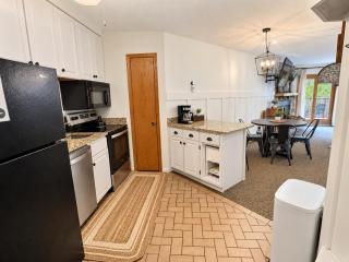 Aspen Cottage Ski In Ski Out 1BR at Lutsen Mtn - 9