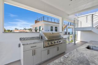 Casa Del Sol | Rooftop Deck, Pool + Ocean Views - 3