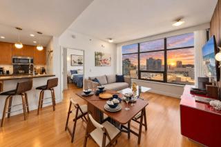 Zenzilla Resort Amenities & Panoramic City Views - 0