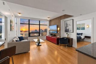 Zenzilla Resort Amenities & Panoramic City Views - 3