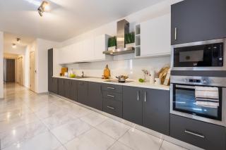 Palazzo Ducoss - Apt 5 - Three Bedroom Two Bathroom - 3
