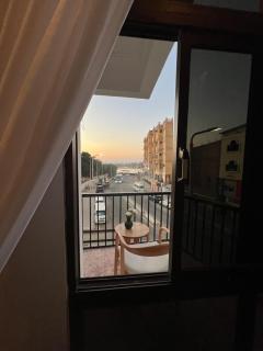 Luxurious Nile-View Apartment in Luxor - 1