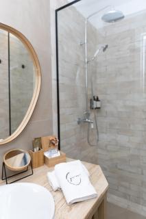 Yin Hotel - Bohemian Luxury Suites - 8