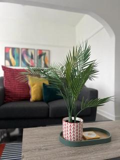 2 Bedroom Apartment in Convenient location - 9