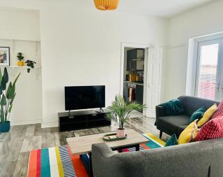 2 Bedroom Apartment in Convenient location - 6