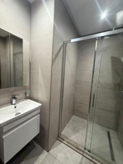 waterfront apartment - 2