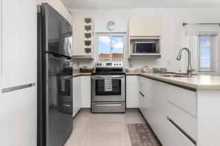Oceanfront Condos In Tower Isle - Pool, 24HR Security - 3