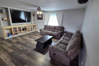 Private 2BR Suite Near ISU Deck Pets OK - 0