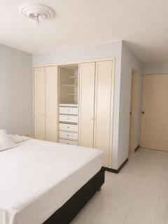Spacious 4-Bedroom 8 Guests Near Neomundo - 6
