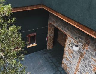 Premium Historic Loft 1 minute from the Cathedral - 8