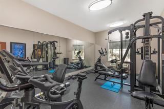 Best Western Plus Lake Dallas Inn & Suites - 7