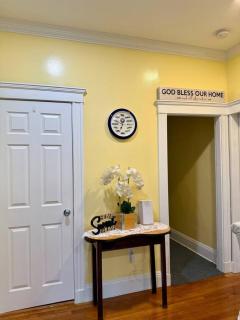 Paradise Cove Oasis 4 bedroom in central BOSTON - 5