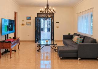 Colonial Villa in Merida Centro 4BR 3BA Private Pool Near Paseo de Montejo - 9