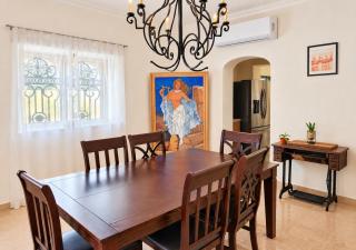 Colonial Villa in Merida Centro 4BR 3BA Private Pool Near Paseo de Montejo - 7