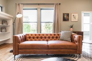 Dwellish Rentals - Hyde Park Luxury Stay 5BR Near Lake & UChicago - 5