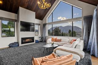 Jacks Point Alpine Residence - 1