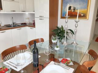 Welcoming apartment in Novigrad, 40 m² with peaceful garden - 1
