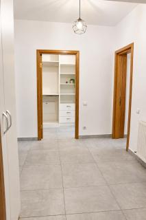 Minimalist Studio near Old Town & Metro - 7
