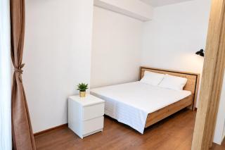 Minimalist Studio near Old Town & Metro - 2