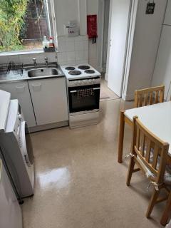 3 Bedroom Entire Home in Canterbury City - 3