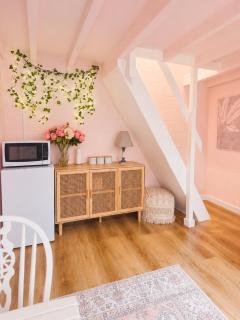 Pink vineyard loft cottage, McLaren Vale - 7